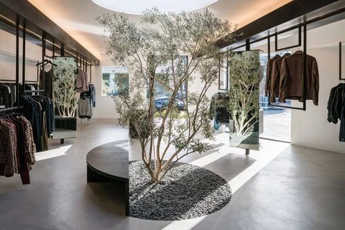 给心灵寻找一处可以冥想的空间极简主义服装零售店设计